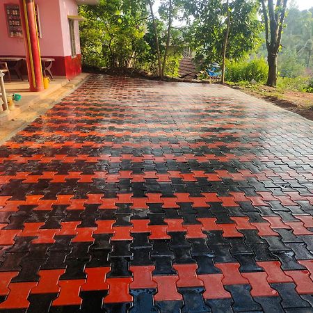 Green Land Estate Homestay 5 Rooms With Garden View Madikeri Exterior photo