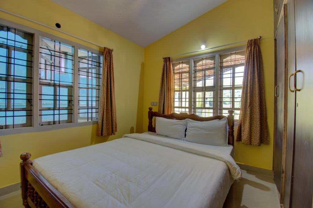 Green Land Estate Homestay 5 Rooms With Garden View Madikeri Exterior photo