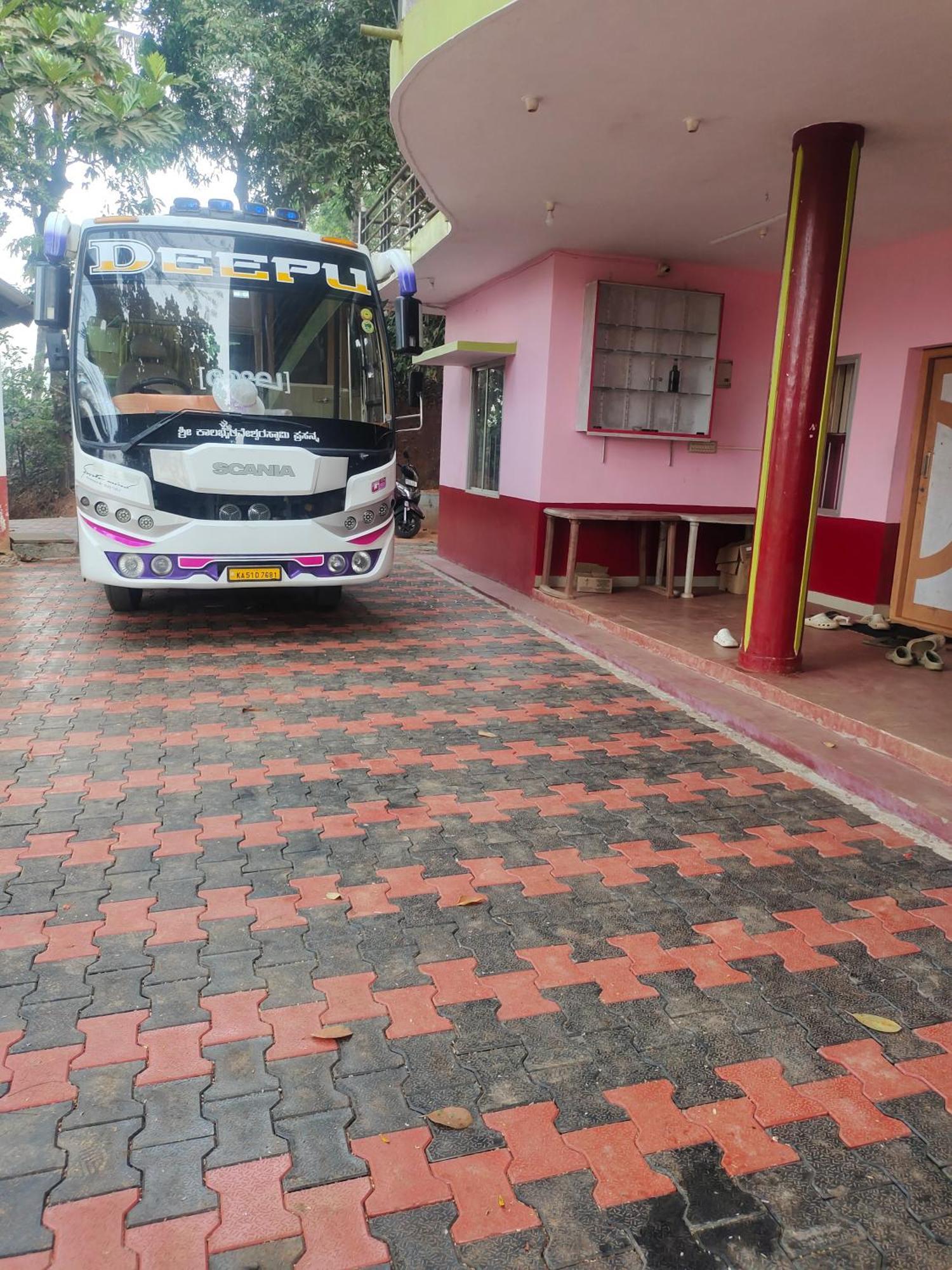 Green Land Estate Homestay 5 Rooms With Garden View Madikeri Exterior photo